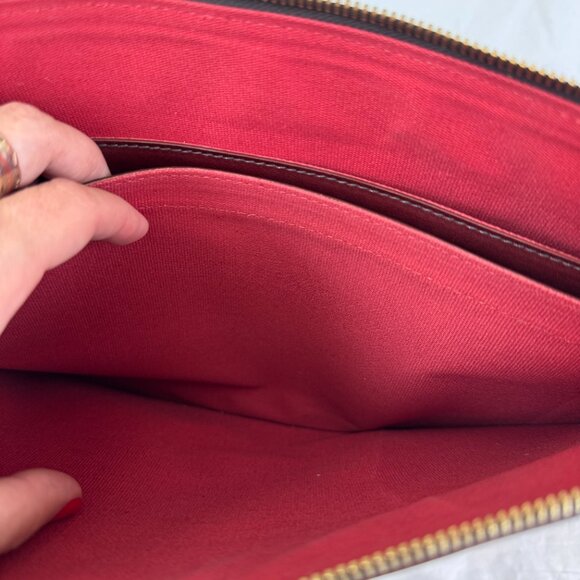 Il Bisonte Dark Bordeaux Red Leather Zipper Pouch Clutch - Picture 4 of 11